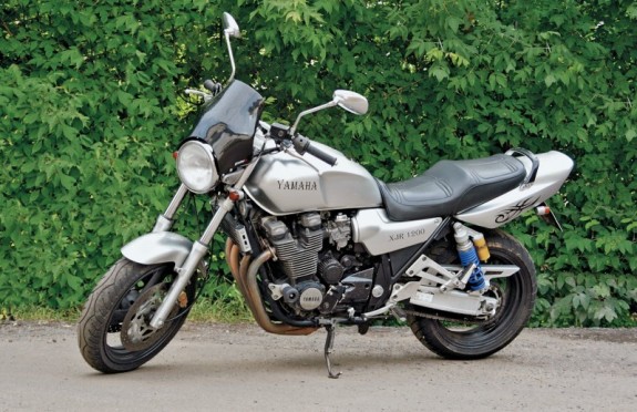 Yamaha XJR1200 Yamaha XJR1200